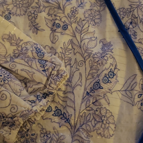 Floral tunic - Picture 2 of 3